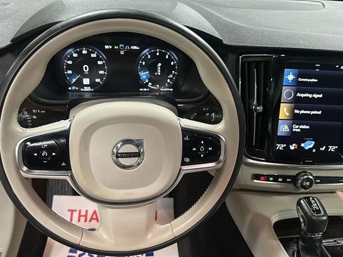 Used 2020 Volvo S90 T6 Momentum image 21