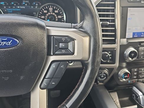 Used 2019 Ford F150 Platinum w/ Equipment Group 701A Luxury AWD/4WD image 24