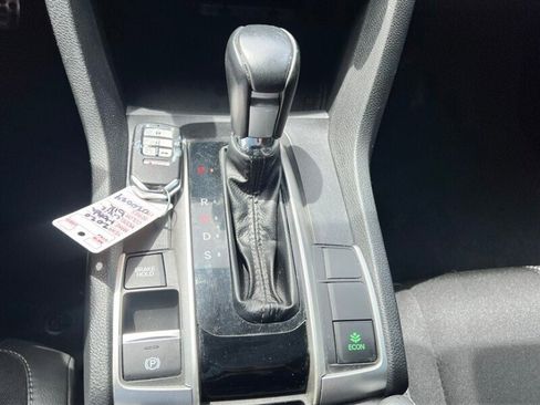Used 2020 Honda Civic Sport image 29