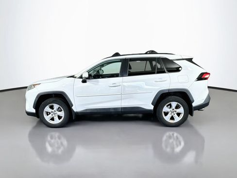 Used 2019 Toyota RAV4 XLE w/ Convenience Package AWD/4WD image 3