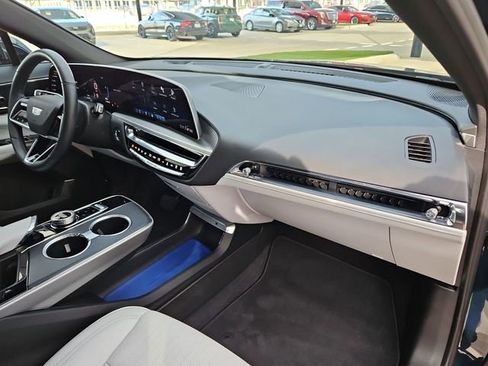 Certified 2024 Cadillac Lyriq Luxury image 24