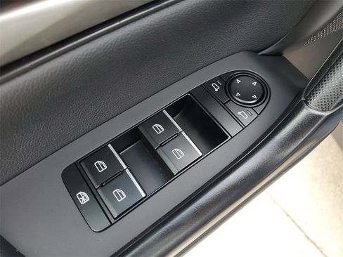 Used 2024 MAZDA CX-50 AWD 2.5 S w/ Preferred Package image 28