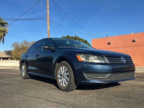 Used 2015 Volkswagen Passat 1.8T S image 15