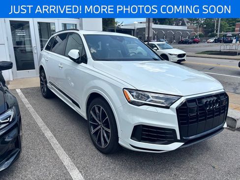 Used 2022 Audi Q7 3.0T Premium Plus w/ Premium Plus Package AWD/4WD image 2