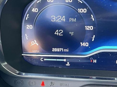 Used 2022 Chevrolet Suburban High Country AWD/4WD image 30