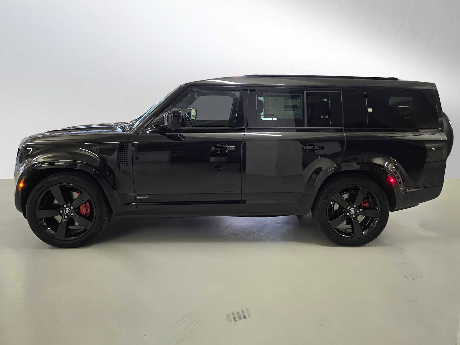 New 2025 Land Rover Defender 130 X AWD/4WD image 2