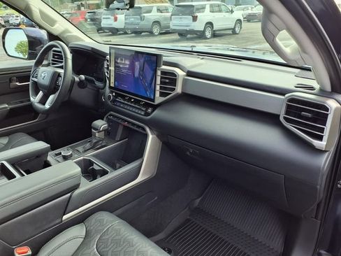 Used 2024 Toyota Tundra Limited AWD/4WD image 92