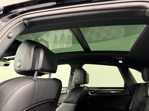 Certified 2026 Porsche Macan AWD/4WD image 23