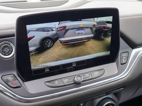 Certified 2025 Chevrolet Blazer LT AWD/4WD image 4