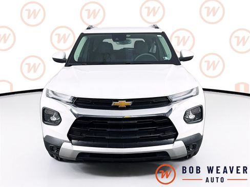 Used 2023 Chevrolet TrailBlazer LT w/ Convenience Package AWD/4WD image 2