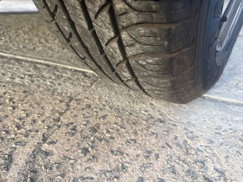 Used 2020 Nissan Pathfinder S image 10