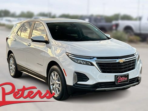 Used 2023 Chevrolet Equinox LT image 1