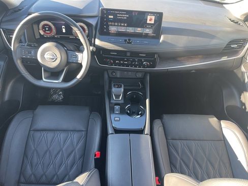 Used 2024 Nissan Rogue Platinum w/ Platinum Premium Package image 17