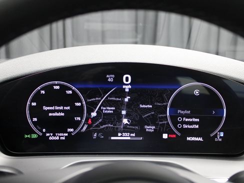 Certified 2025 Porsche Panamera 4 image 31