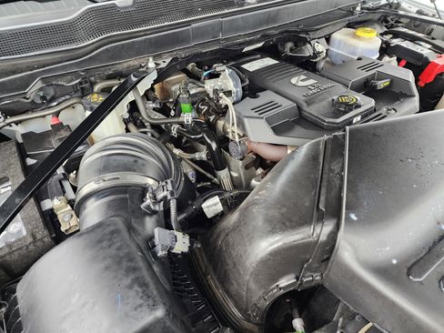 Used 2022 RAM 3500 Big Horn w/ Level B Equipment Group image 22