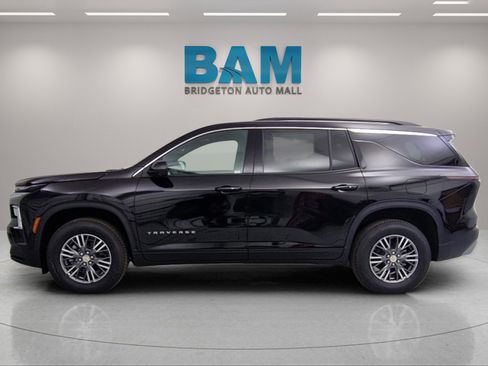 New 2026 Chevrolet Traverse LT w/ Driver Confidence Package image 6