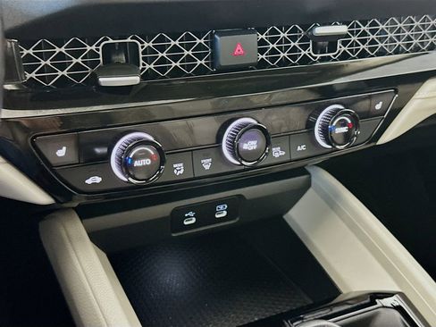 Used 2024 Honda Accord EX-L image 18