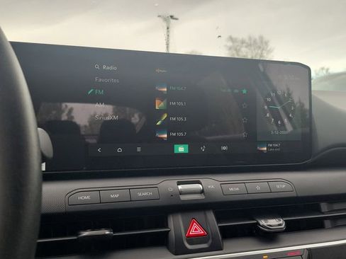 New 2025 Kia K4 LX image 18