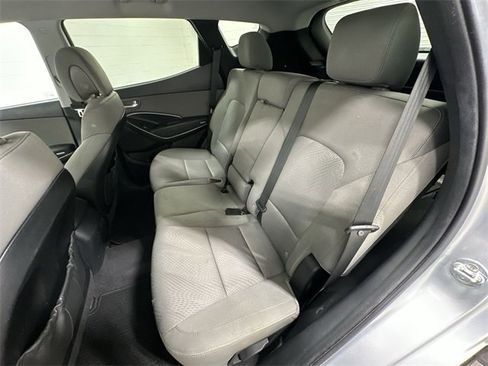 Used 2017 Hyundai Santa Fe Sport image 19