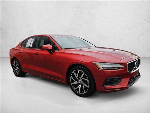 Used 2020 Volvo S60 T6 Momentum AWD/4WD image 3