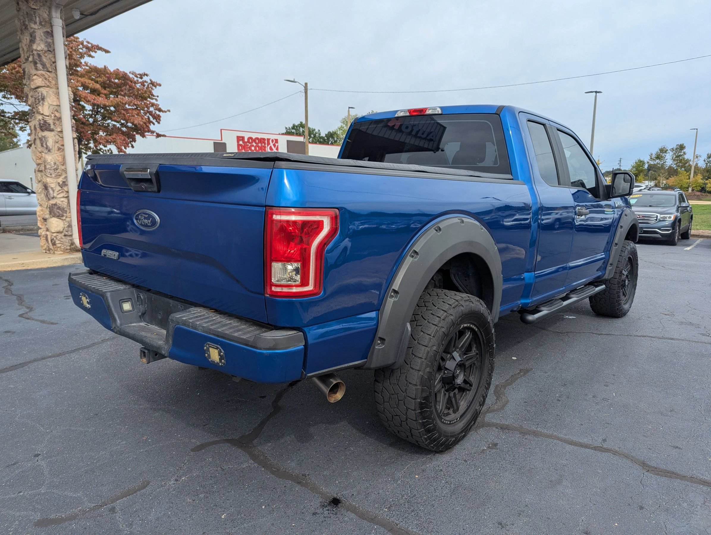 Used 2017 Ford F150 XL w/ Equipment Group 101A Mid RWD image 7