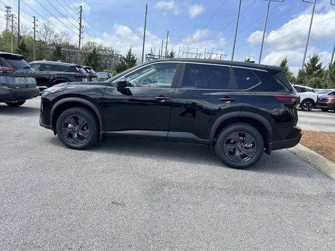 New 2026 Nissan Rogue SV FWD image 4