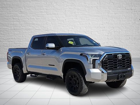 Used 2026 Toyota Tundra SR5 w/ TRD Off-Road Package AWD/4WD image 6