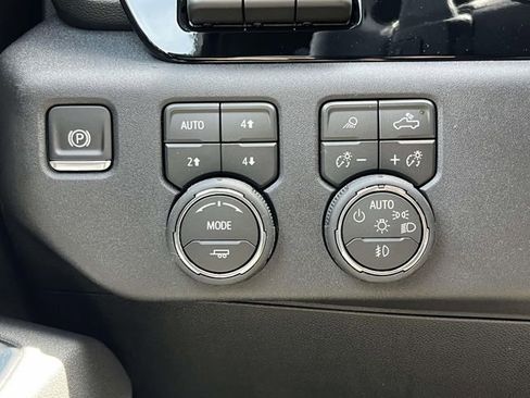 New 2026 Chevrolet Silverado 1500 High Country AWD/4WD image 20