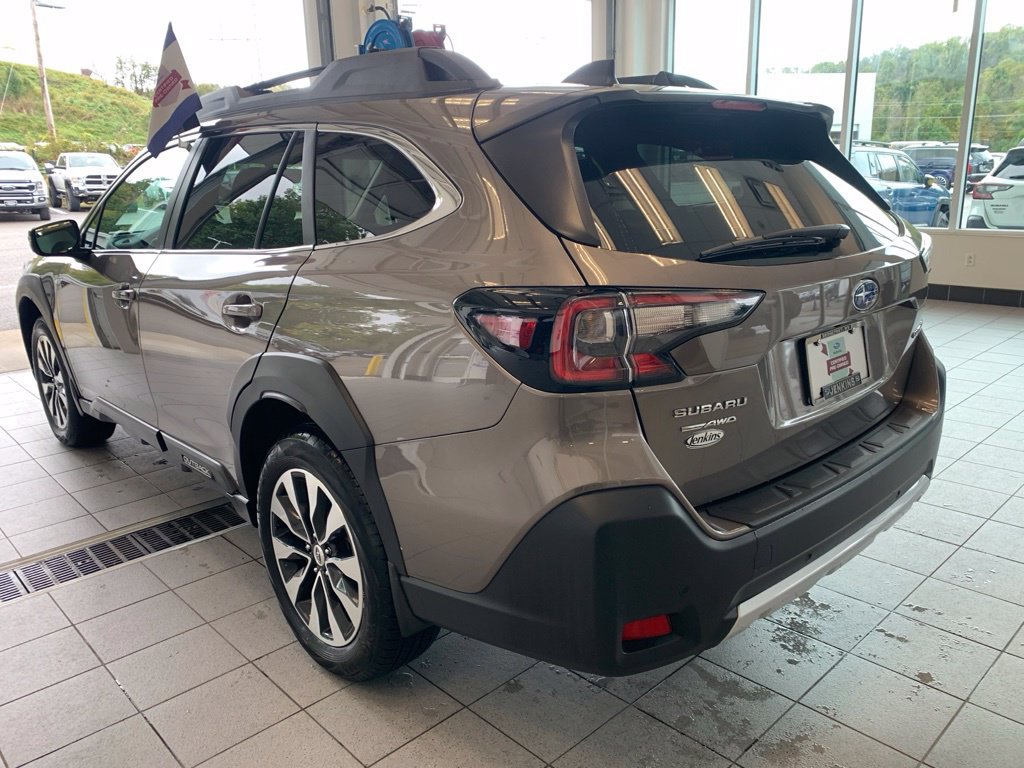 Certified 2024 Subaru Outback Limited AWD/4WD image 14