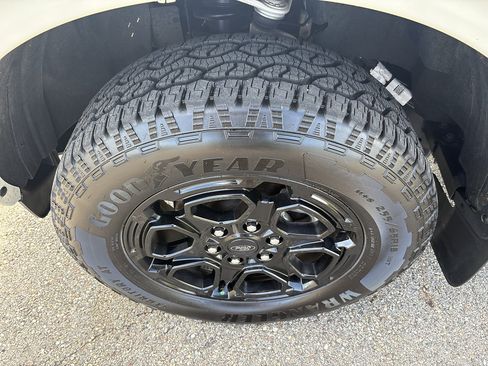 Used 2025 Ford Ranger XLT w/ Equipment Group 301A High AWD/4WD image 9