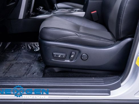 Used 2021 Toyota 4Runner SR5 Premium image 26