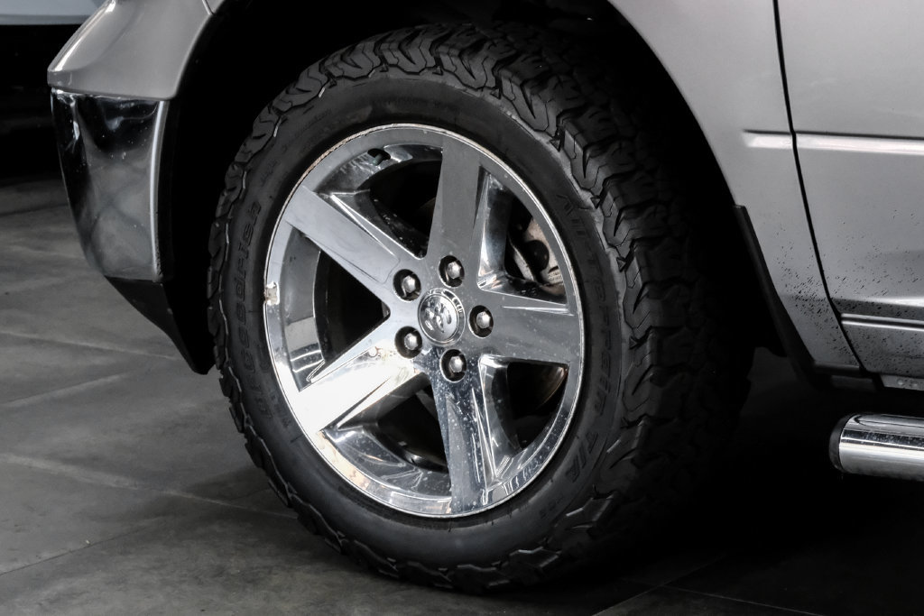 Used 2021 RAM 1500 Classic SLT AWD/4WD image 65