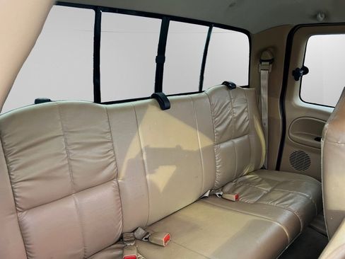 Used 2002 Dodge Ram 2500 Truck SLT image 17