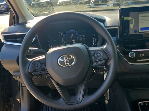 Used 2026 Toyota Corolla LE image 19