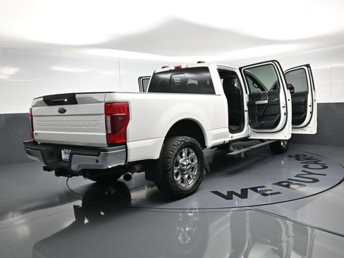 Used 2020 Ford F250 Lariat w/ Lariat Ultimate Package AWD/4WD image 27