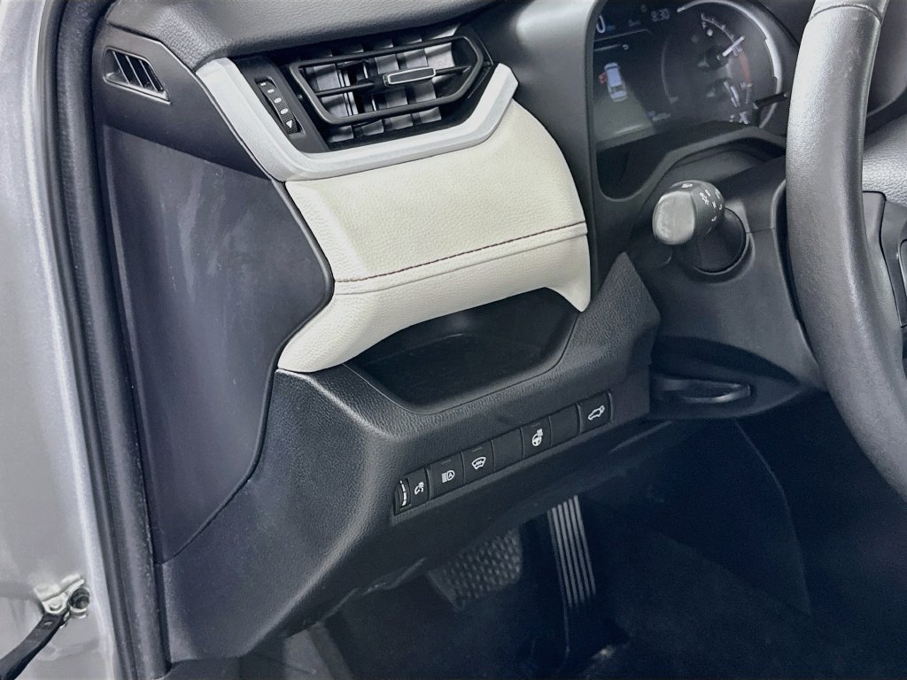 Certified 2023 Toyota RAV4 XLE Premium AWD/4WD image 10