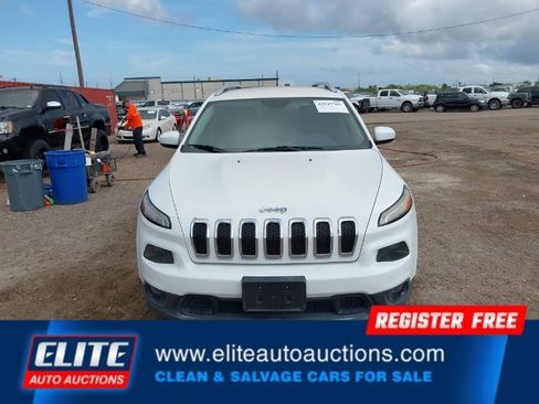 Used 2017 Jeep Cherokee Latitude image 23