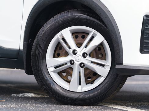 Used 2021 Nissan Kicks S FWD image 35