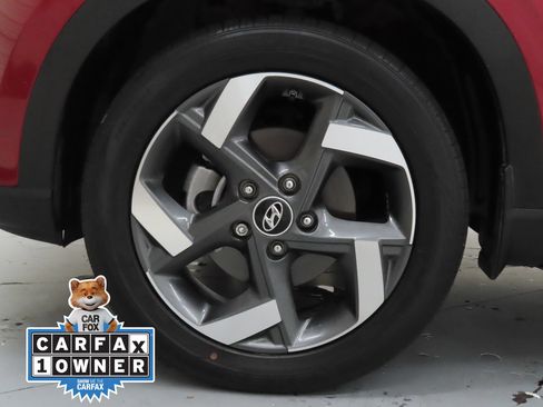 Used 2023 Hyundai Venue Limited w/ Cargo Package FWD image 27