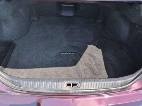 Used 2011 Toyota Avalon Limited FWD image 24
