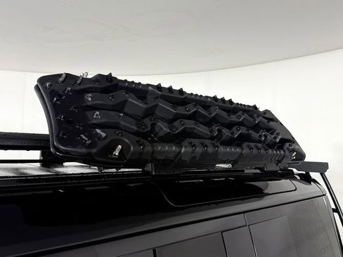 New 2024 Land Rover Defender 110 S AWD/4WD image 24