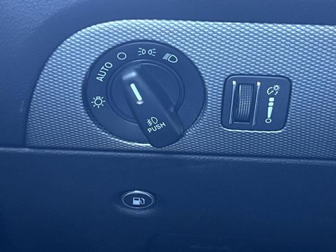 Used 2020 Dodge Durango R/T w/ Technology Group AWD/4WD image 26