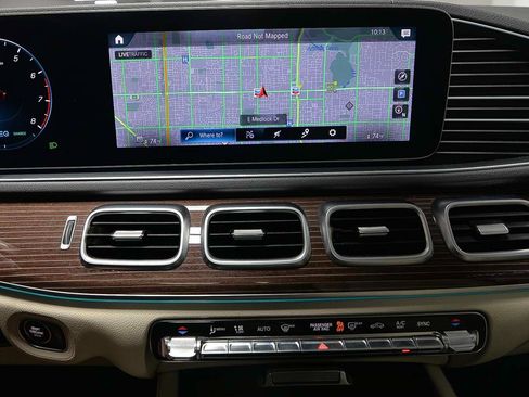 Used 2020 Mercedes-Benz GLS 450 4MATIC image 16