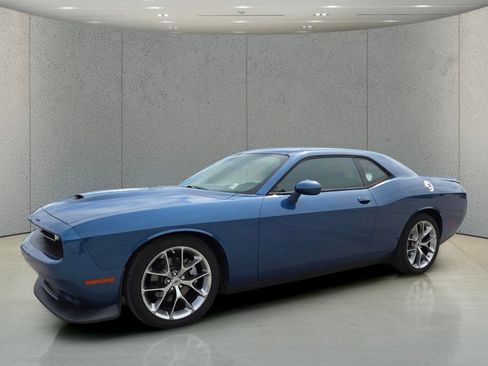 Used 2022 Dodge Challenger GT w/ Driver Convenience Group RWD image 10