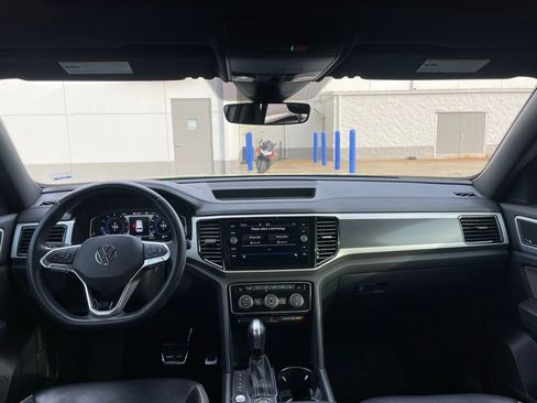 Used 2022 Volkswagen Atlas Cross Sport SEL Premium R-Line image 5