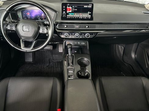 Used 2022 Honda Civic Touring image 12