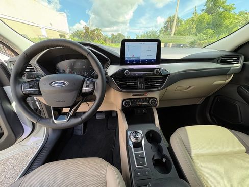 Used 2021 Ford Escape SEL FWD image 5