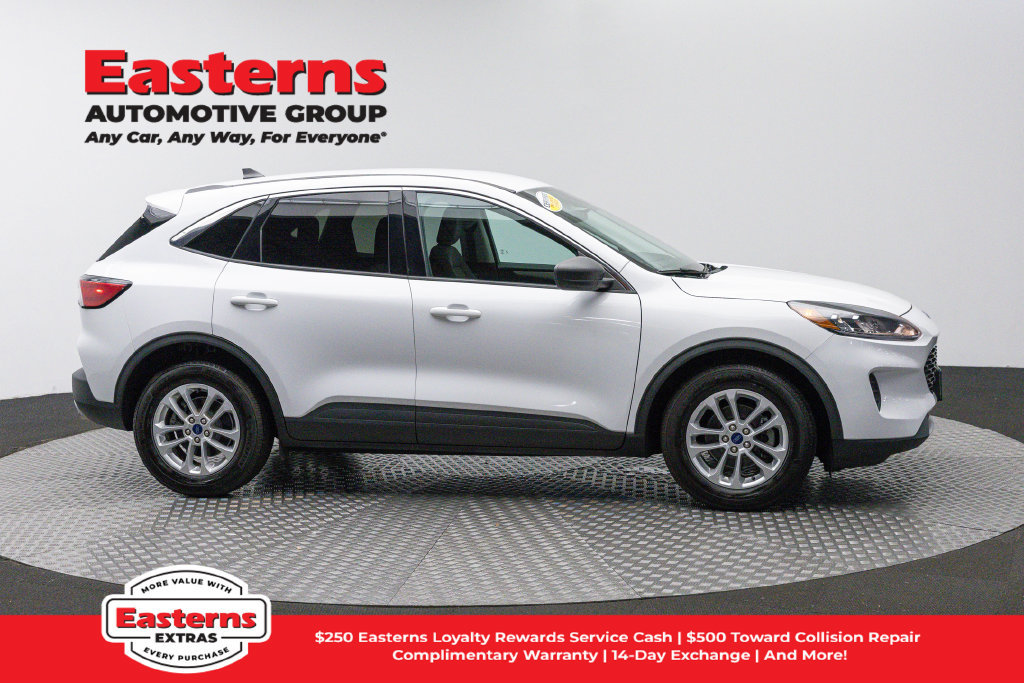Used 2022 Ford Escape SE FWD image 5