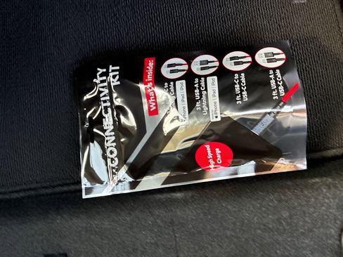 New 2026 Toyota Prius XLE image 39