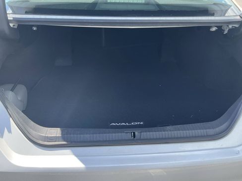 Used 2019 Toyota Avalon XSE w/ Carpet Mat Package FWD image 22